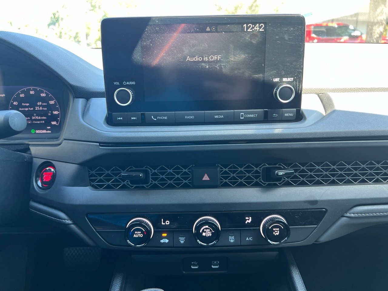 2025 Honda Accord Sedan LX - Photo 18