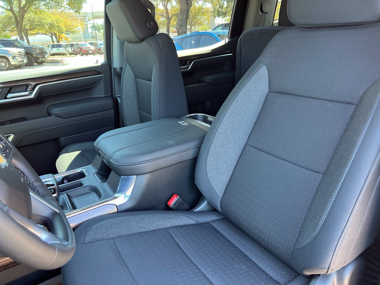 2026 Chevrolet Silverado 1500 LT Truck, photo 11