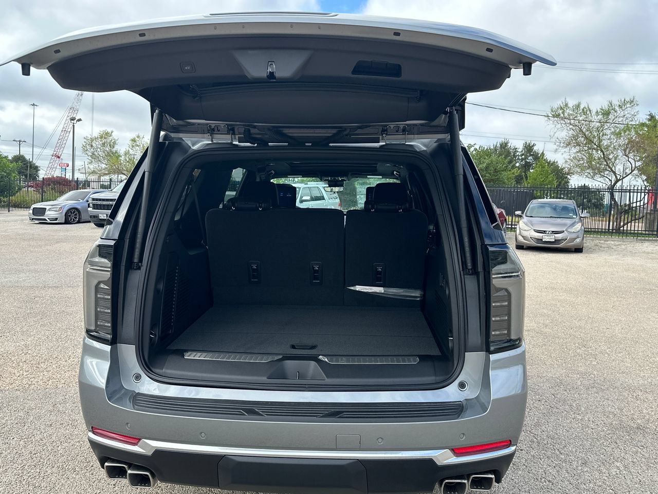 2026 Chevrolet Suburban High Country SUV, photo 25