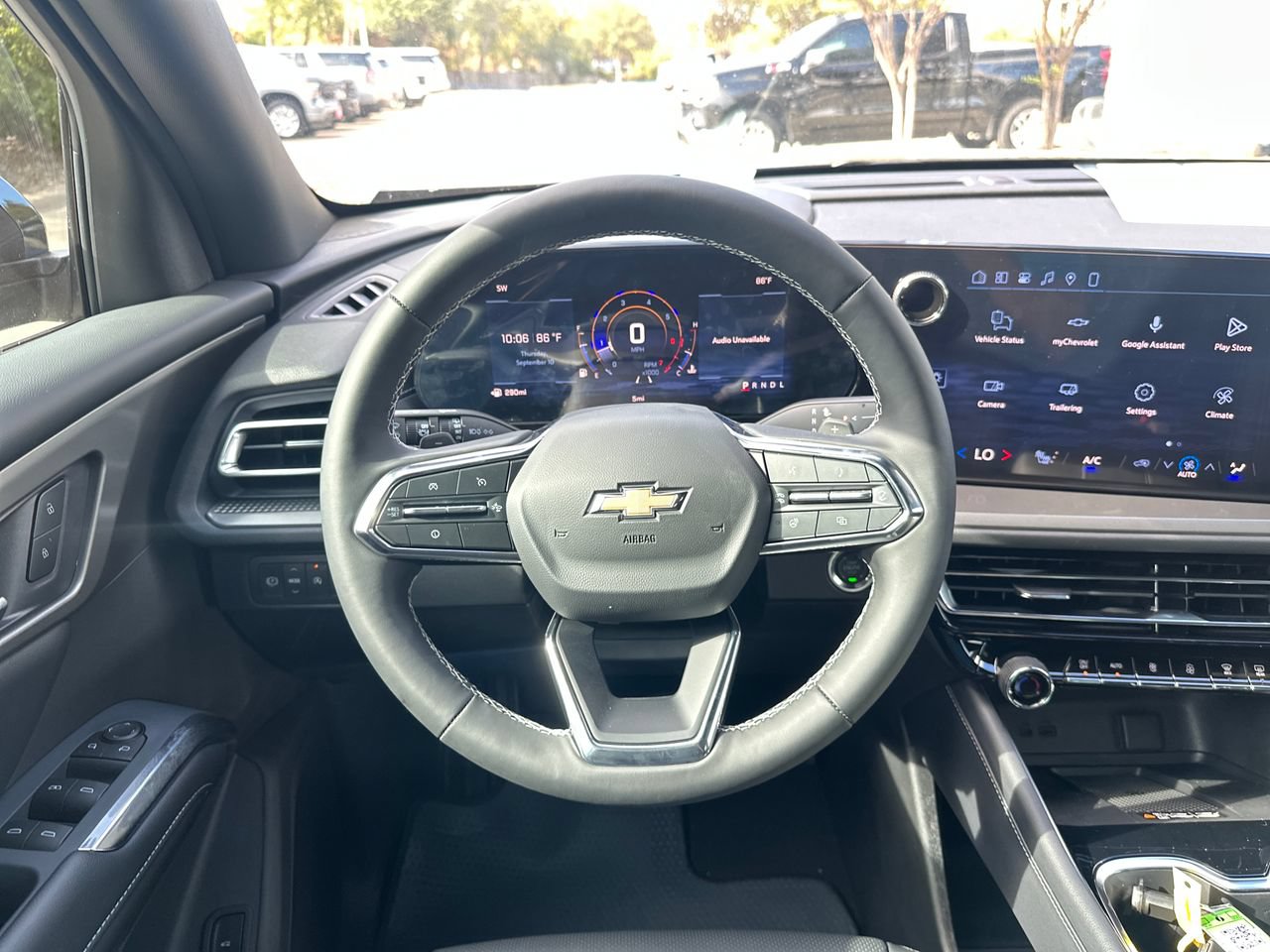 2027 Chevrolet Traverse LT SUV, photo 14