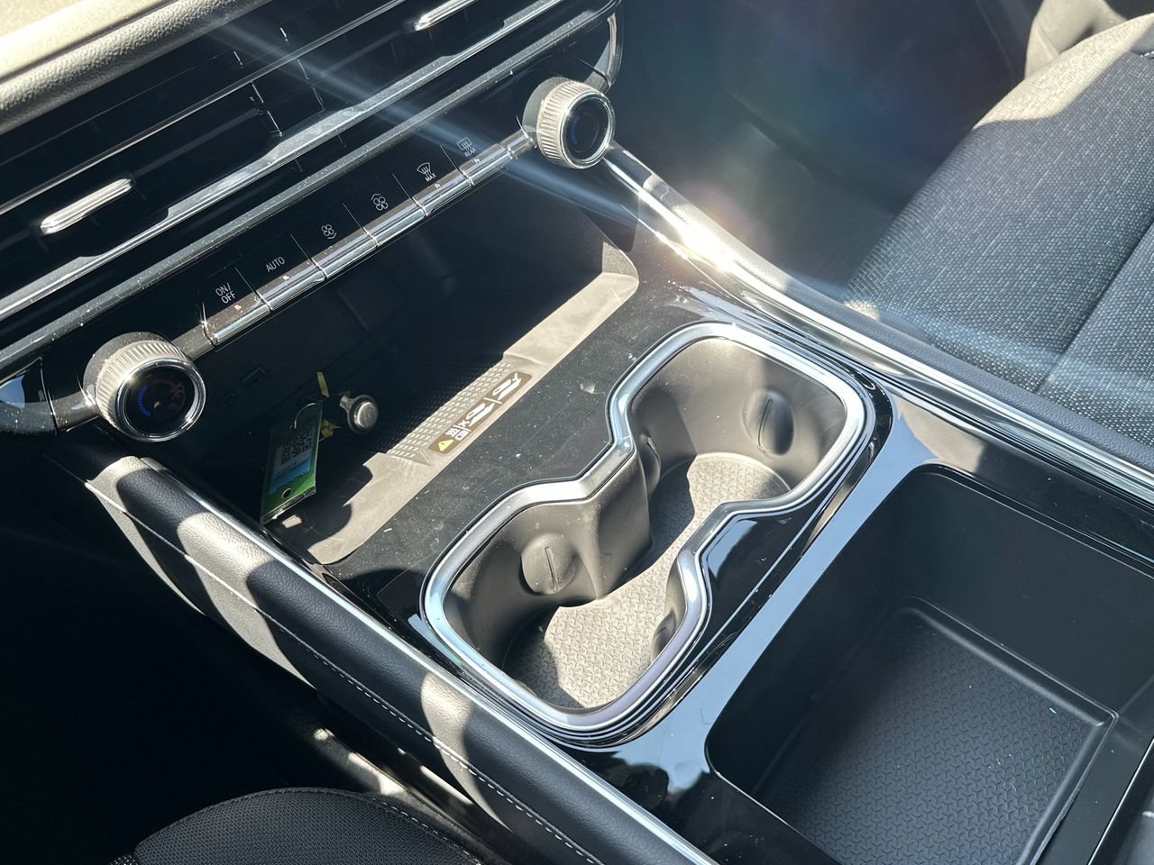 2027 Chevrolet Traverse LT - Photo 19