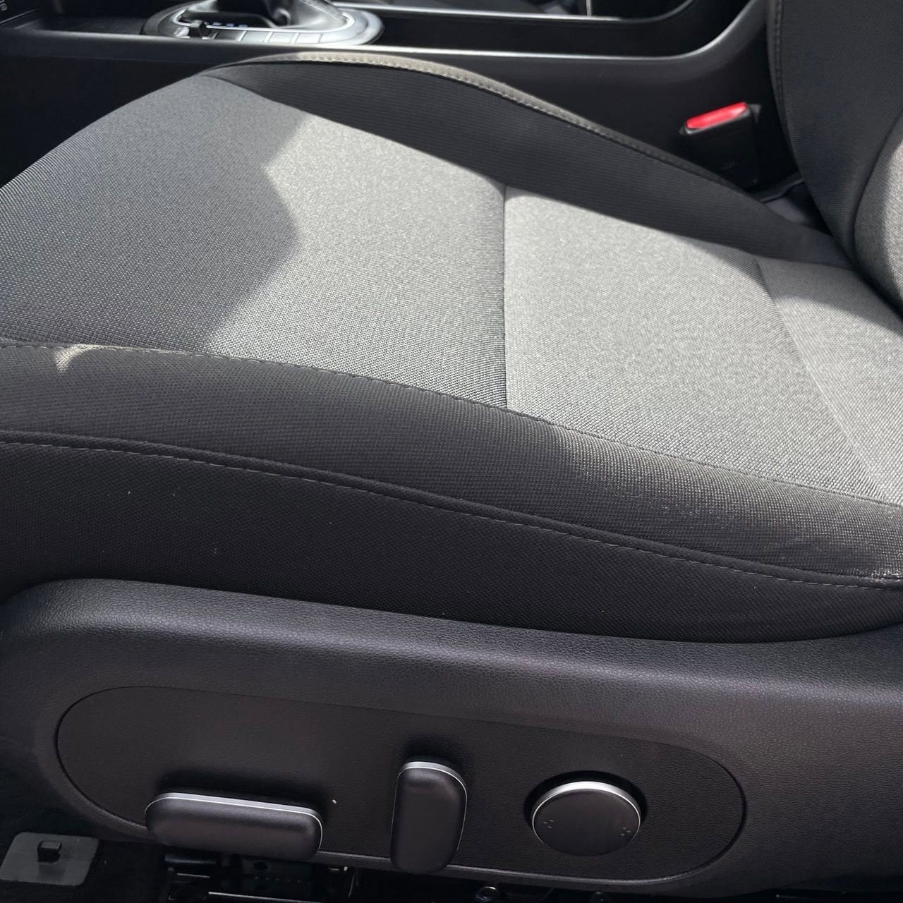 2025 Hyundai Kona SEL - Photo 22