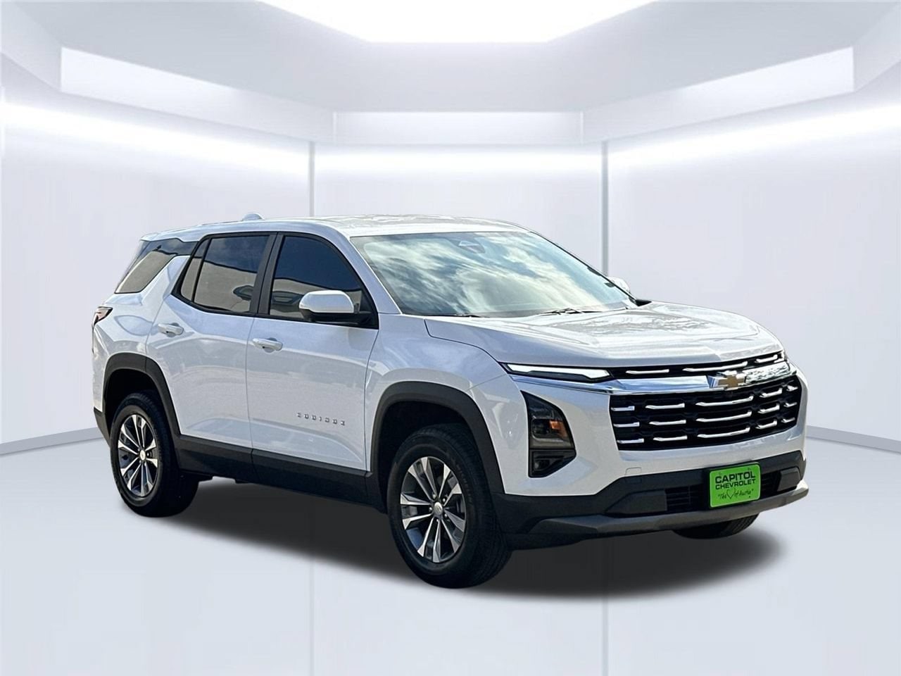2027 Chevrolet Equinox LT SUV, photo 8