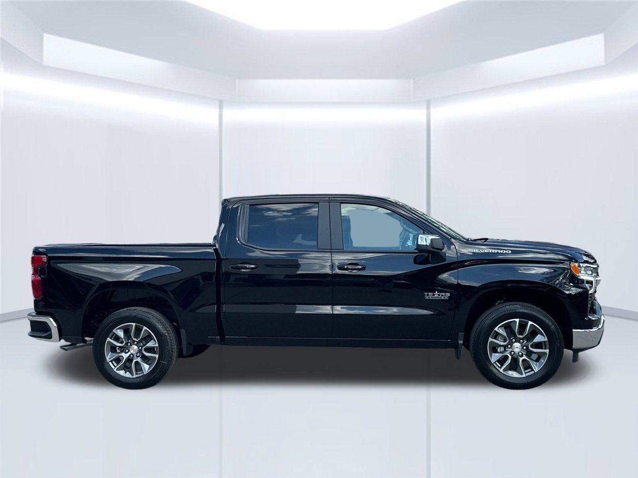 2026 Chevrolet Silverado 1500 LT - Photo 6