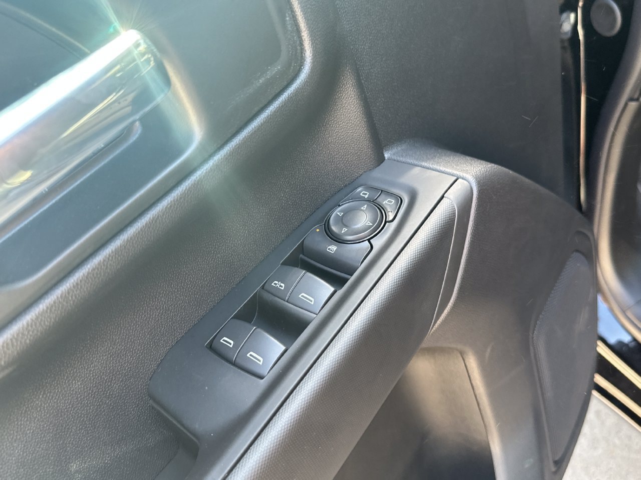 2026 Chevrolet Silverado 1500 Custom Trail Boss Truck, photo 12