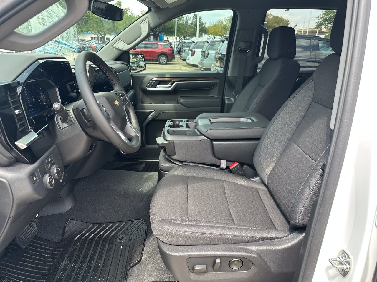 2026 Chevrolet Silverado 1500 LT - Photo 10