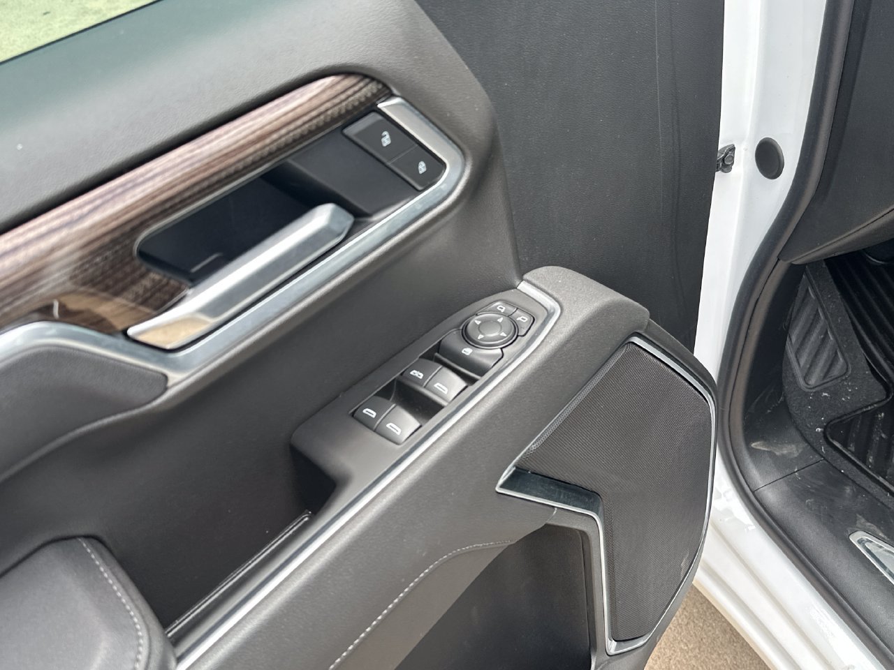 2026 Chevrolet Silverado 1500 LT - Photo 12