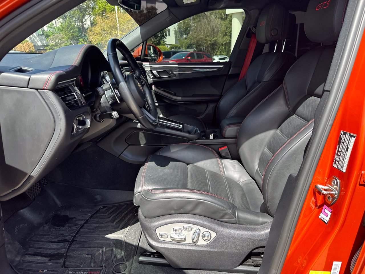 2022 Porsche Macan GTS - Photo 9