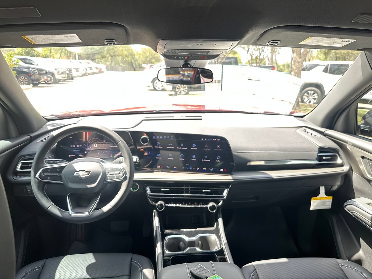 2027 Chevrolet Traverse LT, photo 12