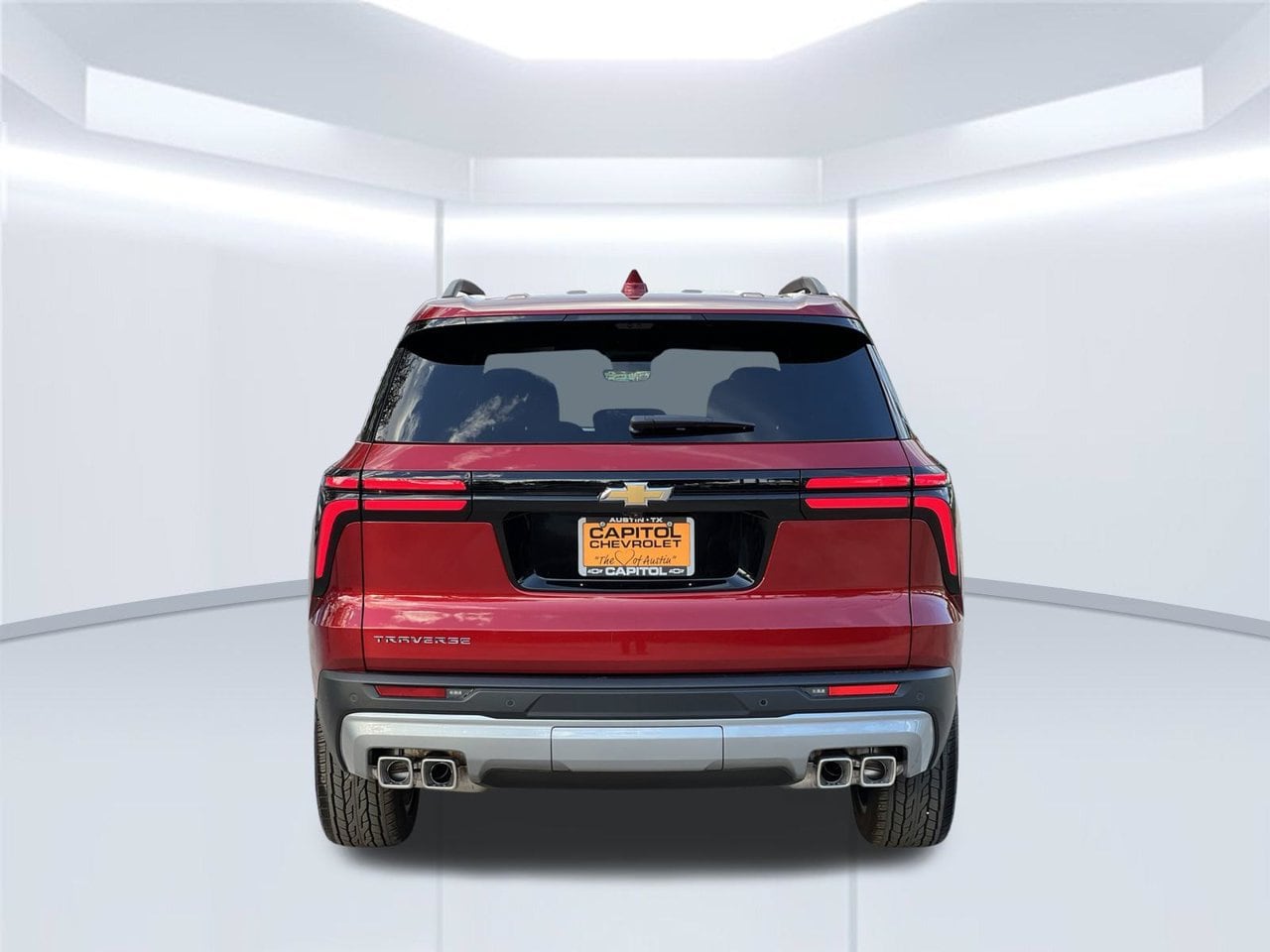 2027 Chevrolet Traverse LT SUV, photo 5