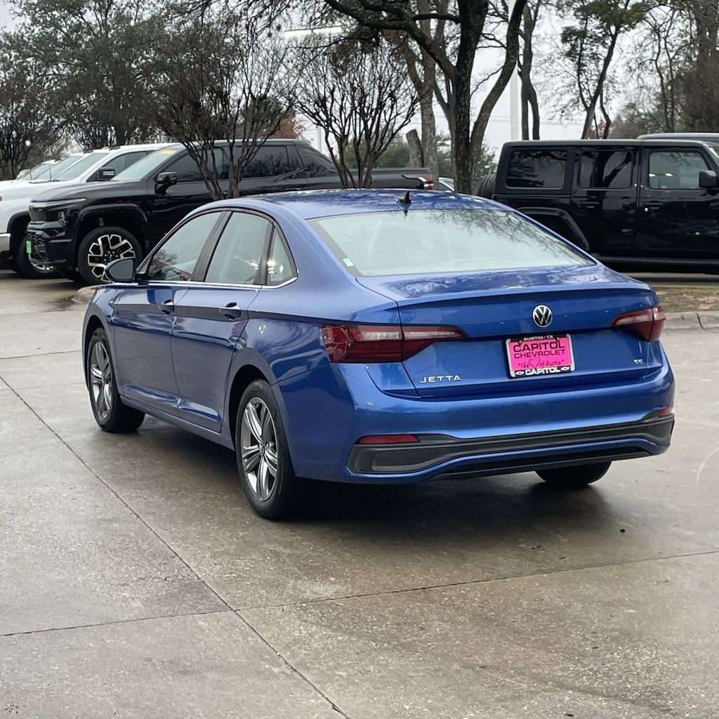 Used 2024 Volkswagen Jetta SE Sedan