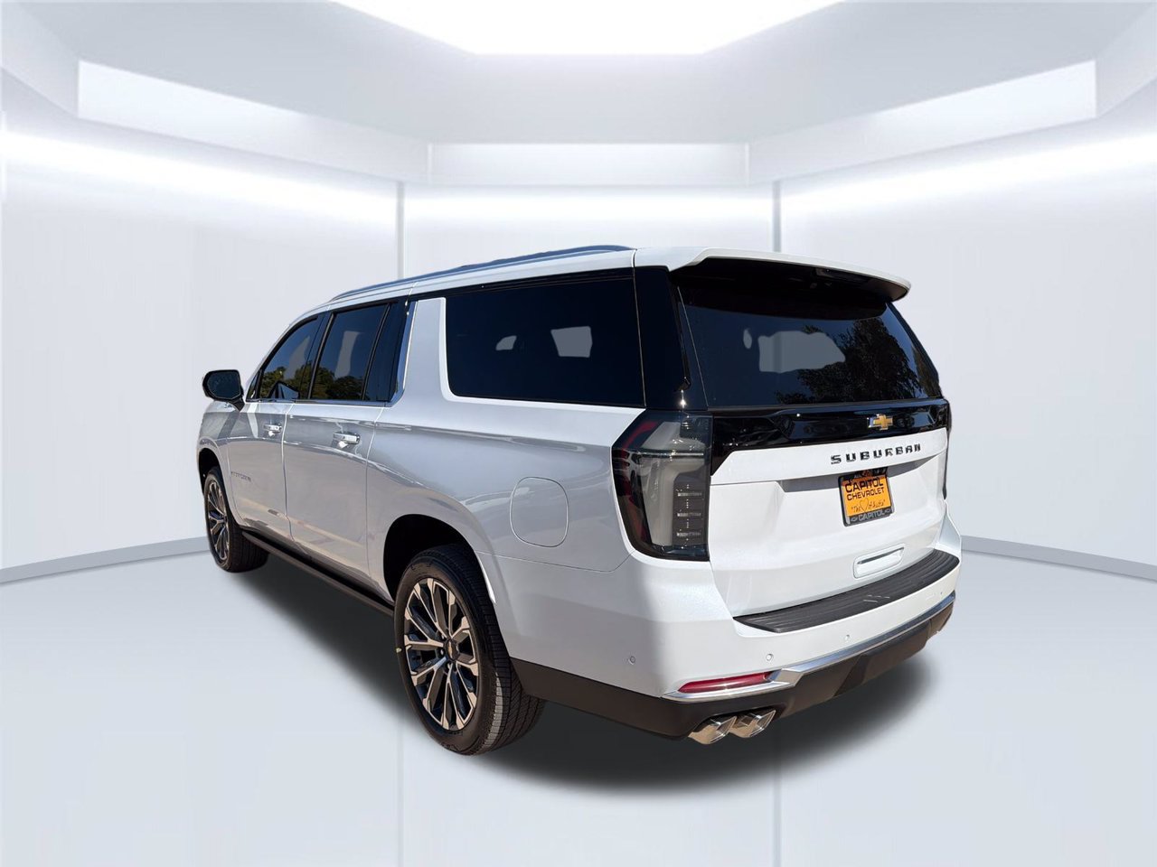 2026 Chevrolet Suburban High Country SUV, photo 4