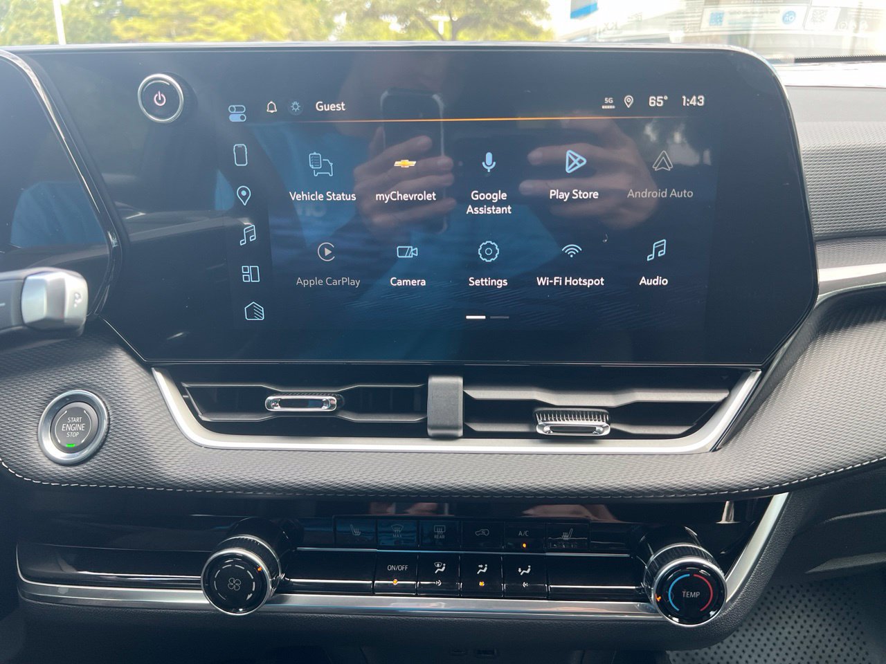 2027 Chevrolet Equinox LT - Photo 18