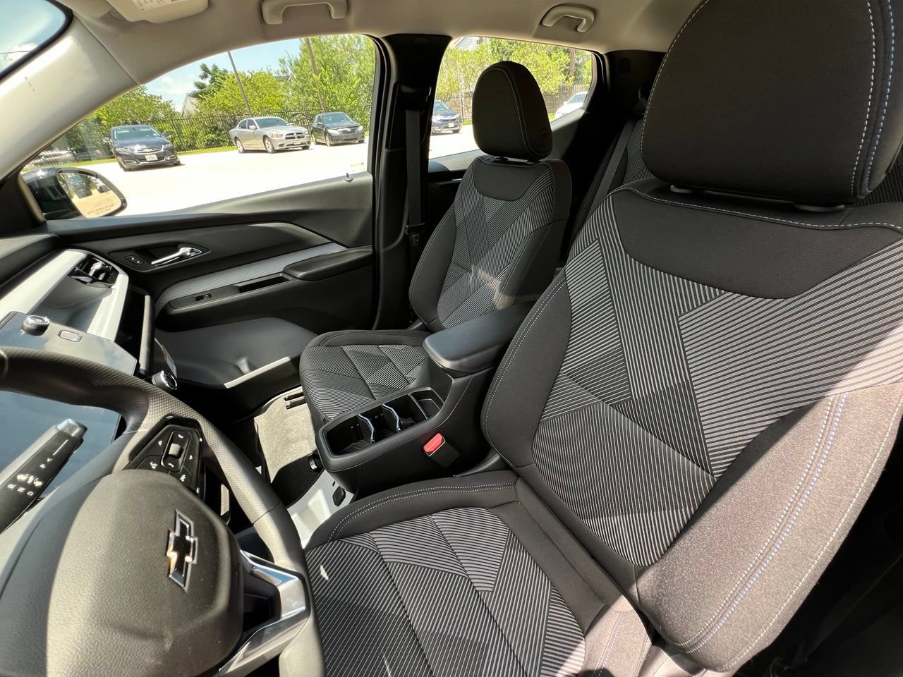 2027 Chevrolet Bolt LT, photo 23