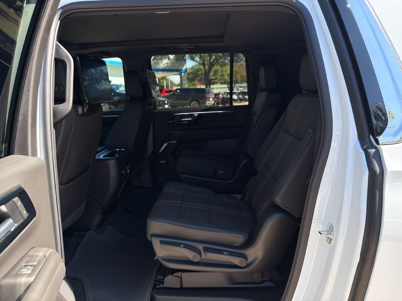 2026 Chevrolet Suburban High Country SUV, photo 26