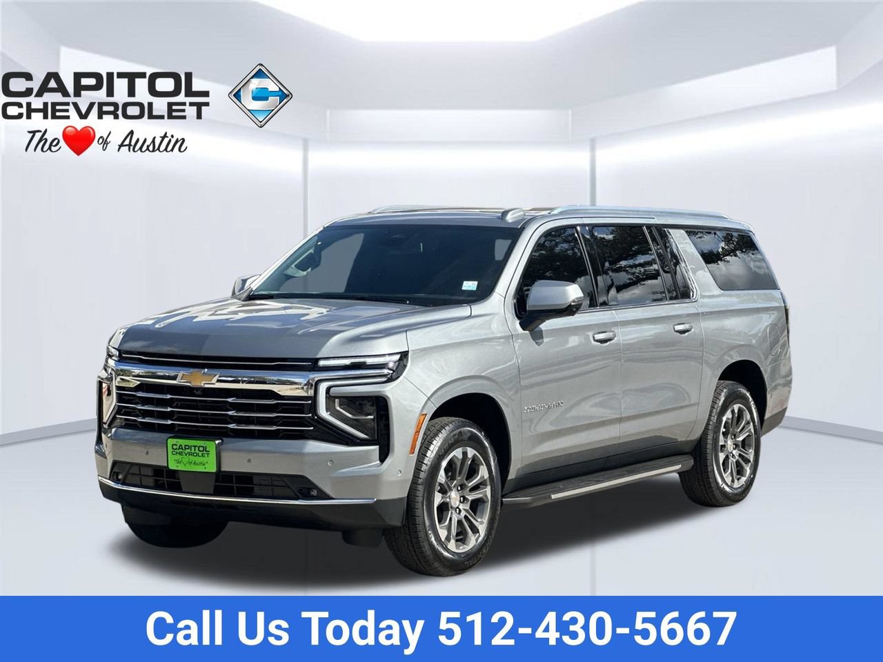2026 Chevrolet Suburban LT, photo 2