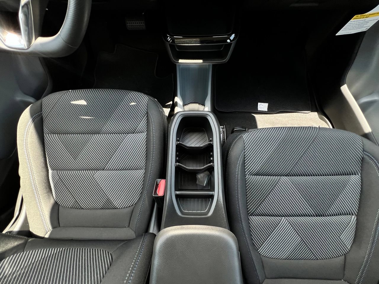 2027 Chevrolet Bolt LT, photo 21