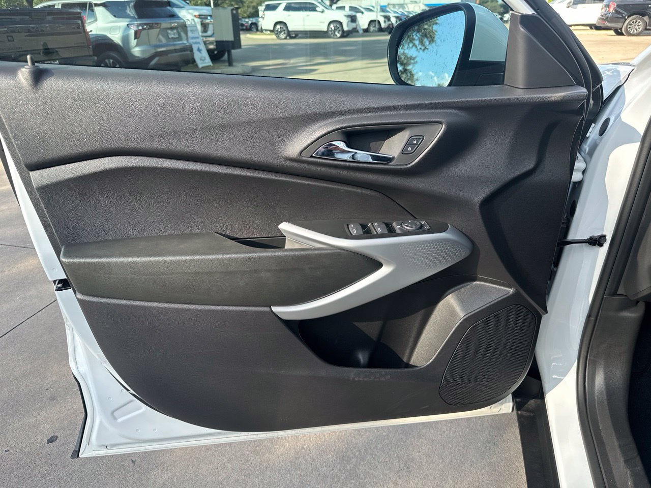 2026 Chevrolet Trax LS - Photo 11