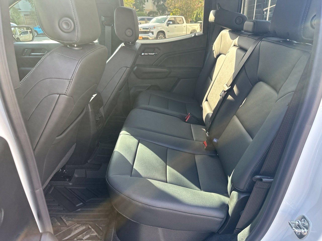 2026 Chevrolet Colorado LT - Photo 12