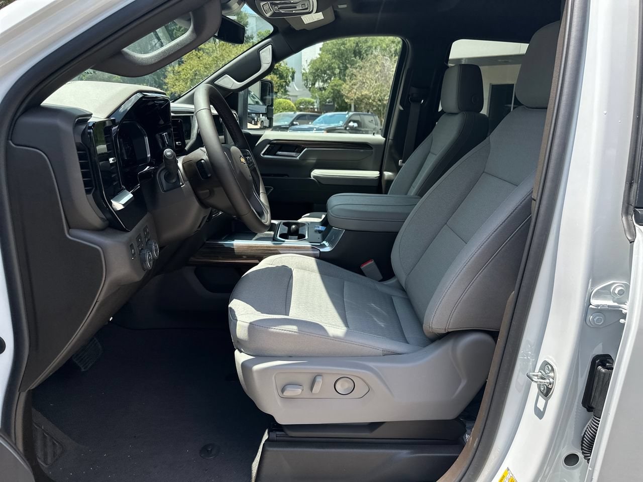 2026 Chevrolet Silverado 2500 HD LT Truck, photo 11