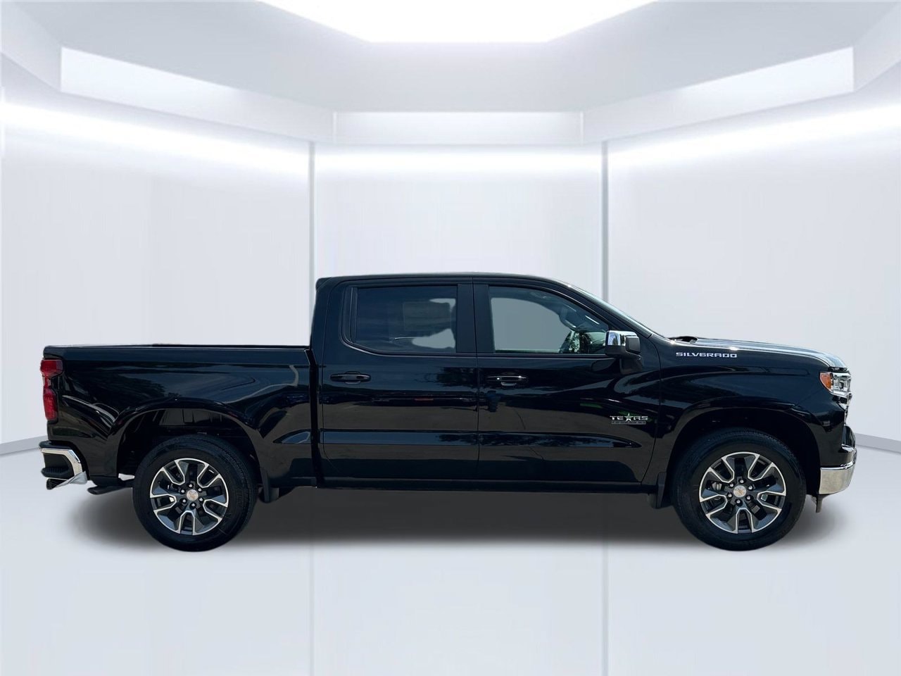 2026 Chevrolet Silverado 1500 LT - Photo 6