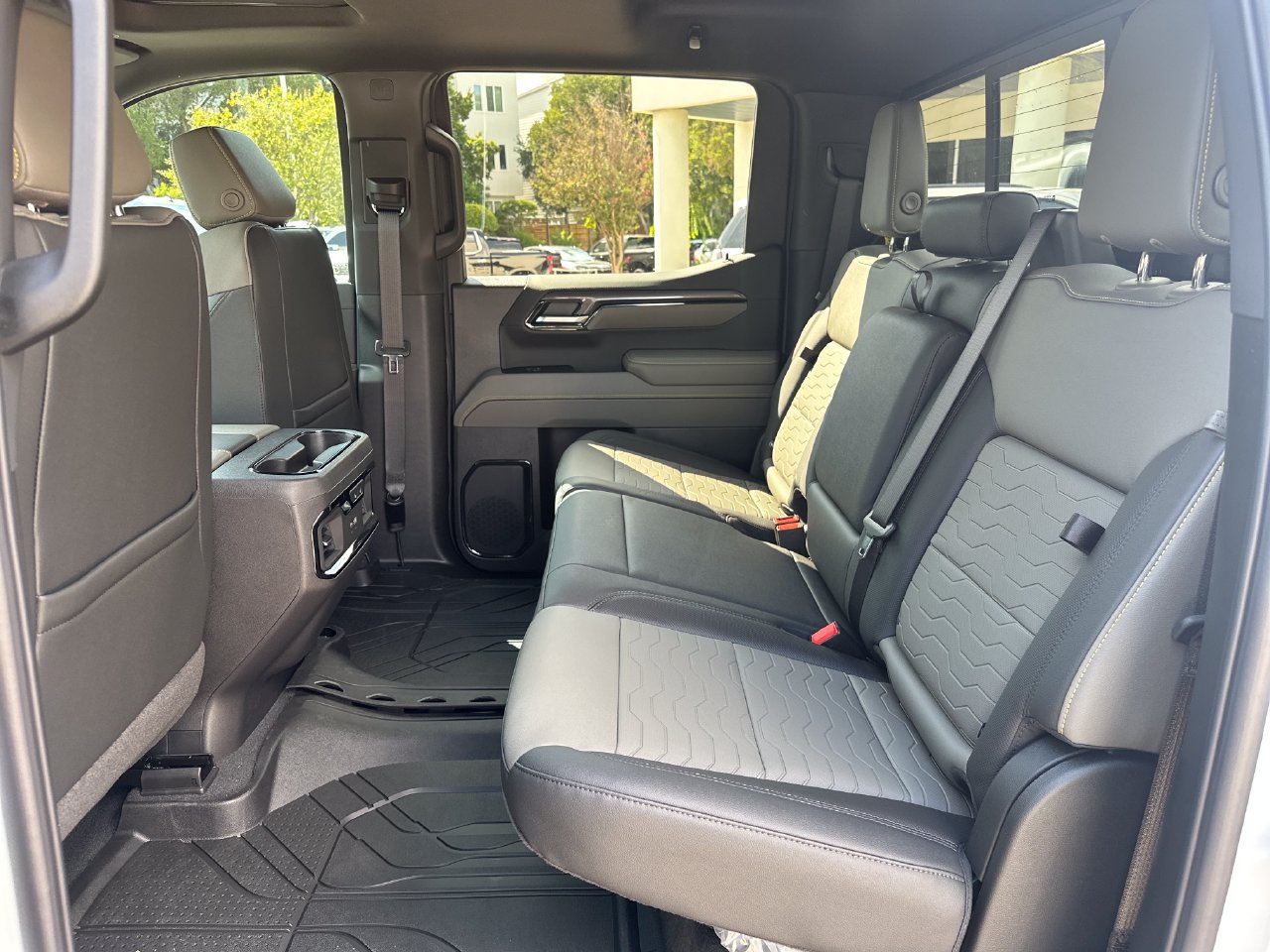 2026 Chevrolet Silverado 1500 ZR2 - Photo 25