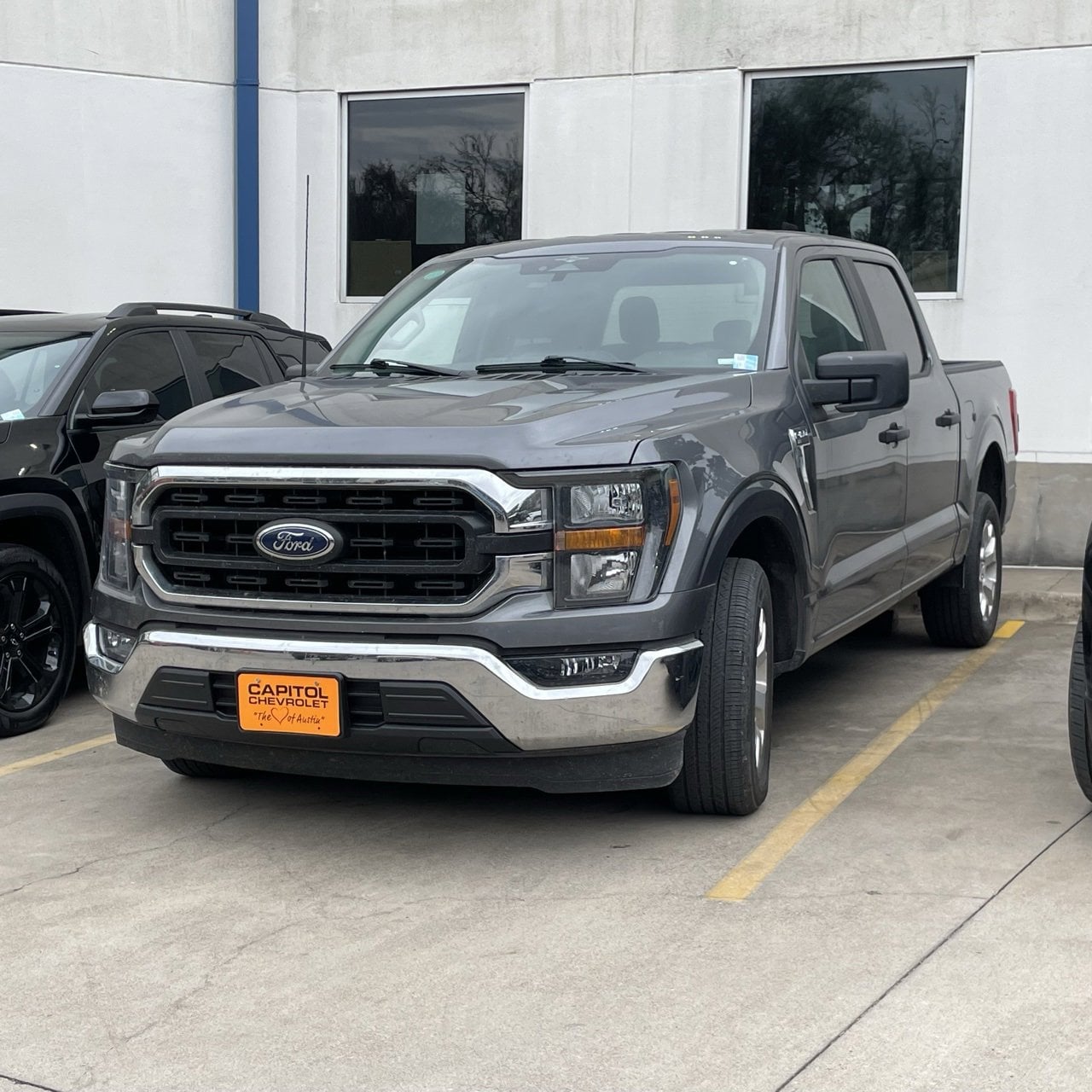 2023 Ford F-150 XL's photo