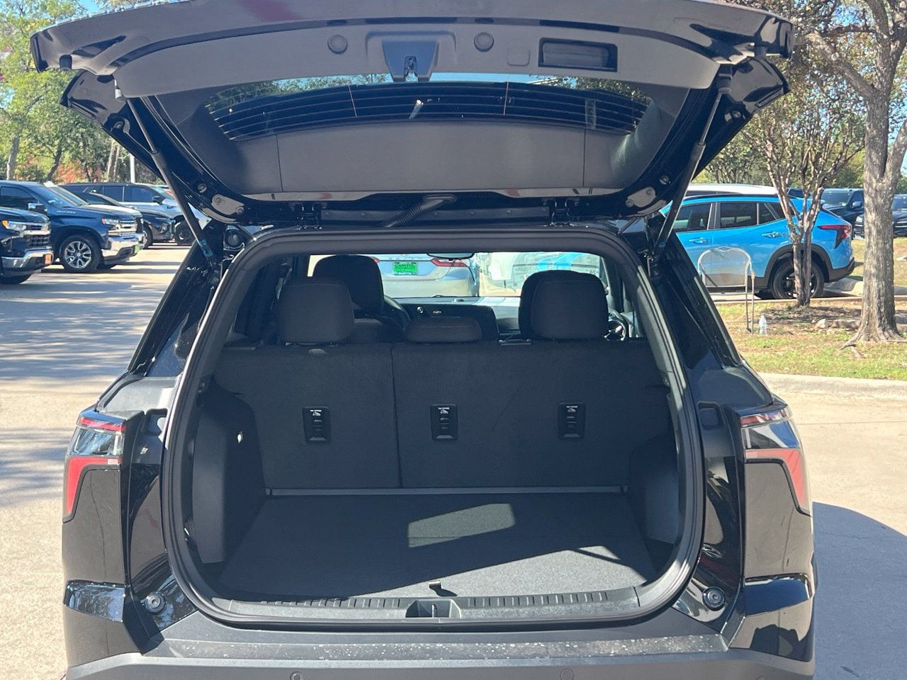 2027 Chevrolet Equinox LT SUV, photo 23