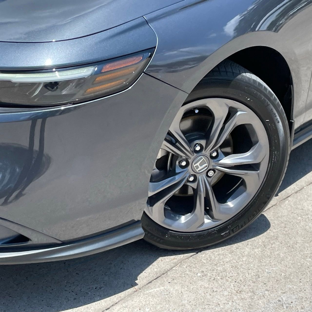2024 Honda Accord EX - Photo 8