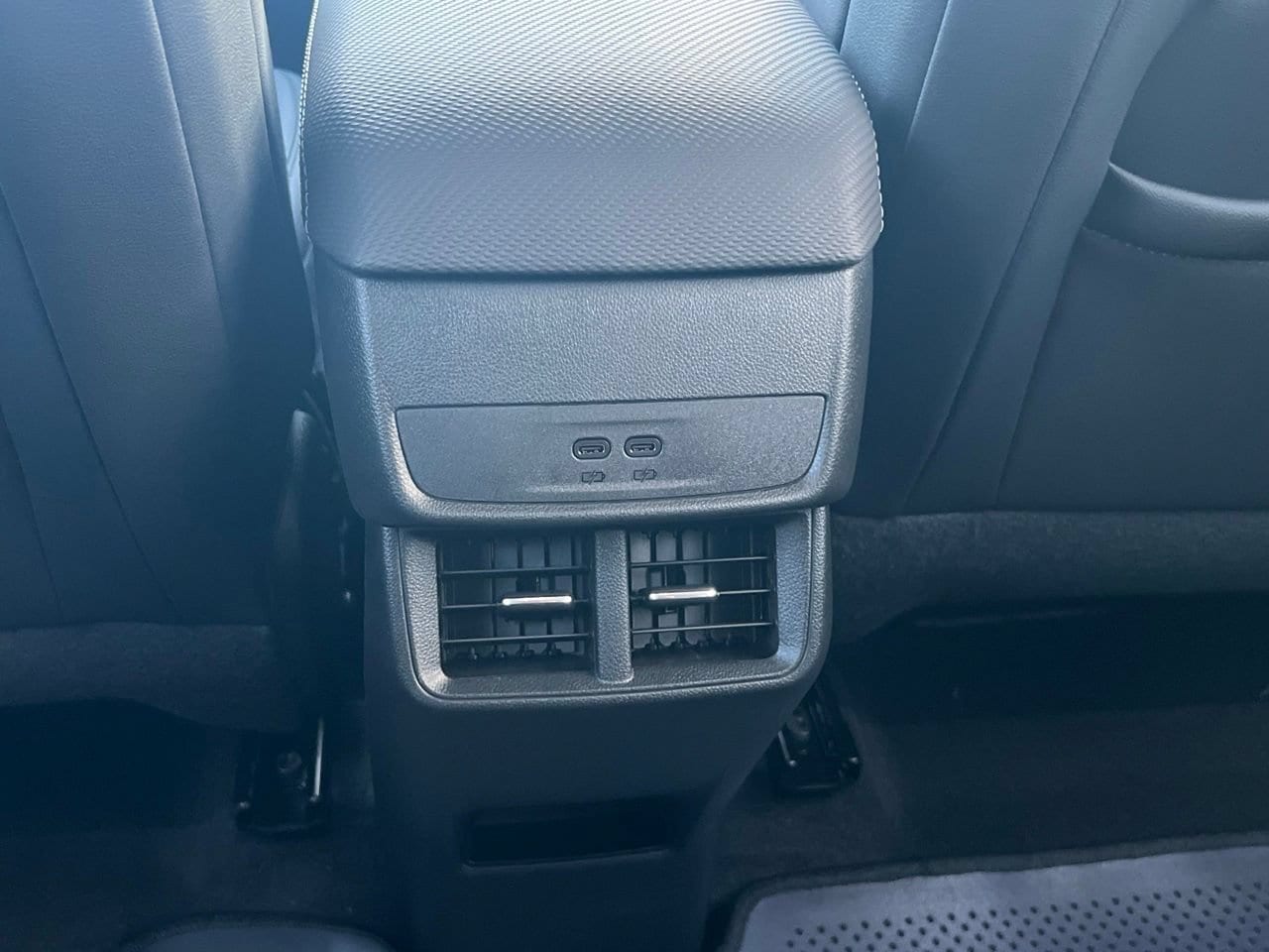 2027 Chevrolet Equinox LT SUV, photo 25