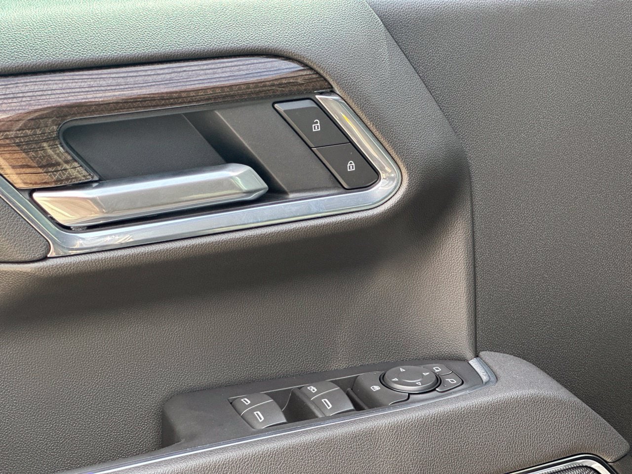 2026 Chevrolet Silverado 1500 LT Trail Boss Truck, photo 12