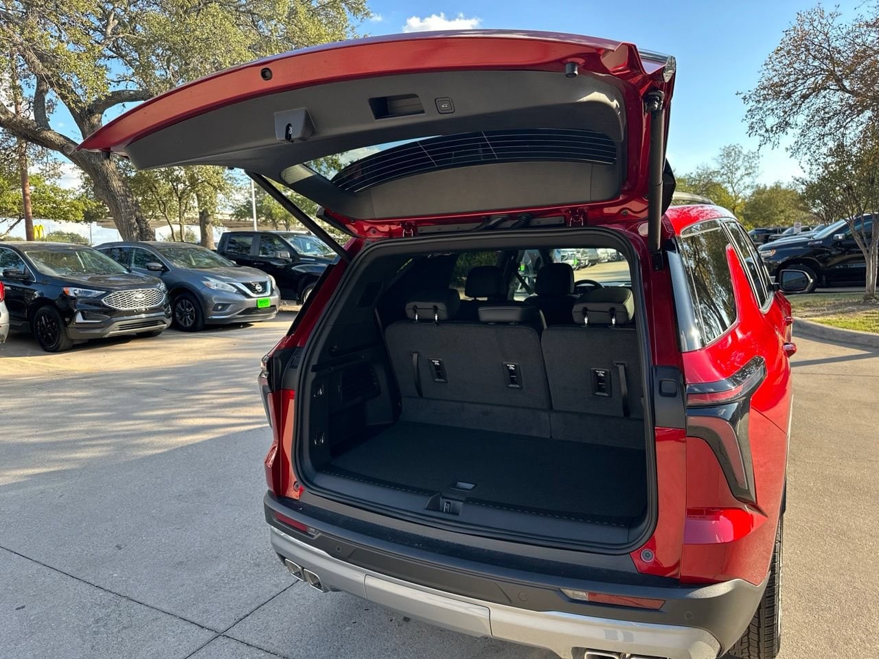 2027 Chevrolet Traverse LT, photo 28