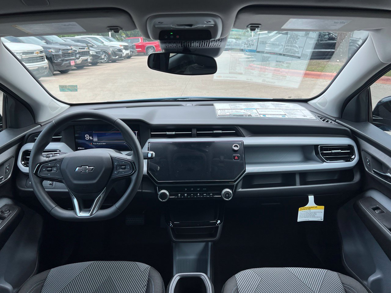 2027 Chevrolet Bolt LT, photo 15