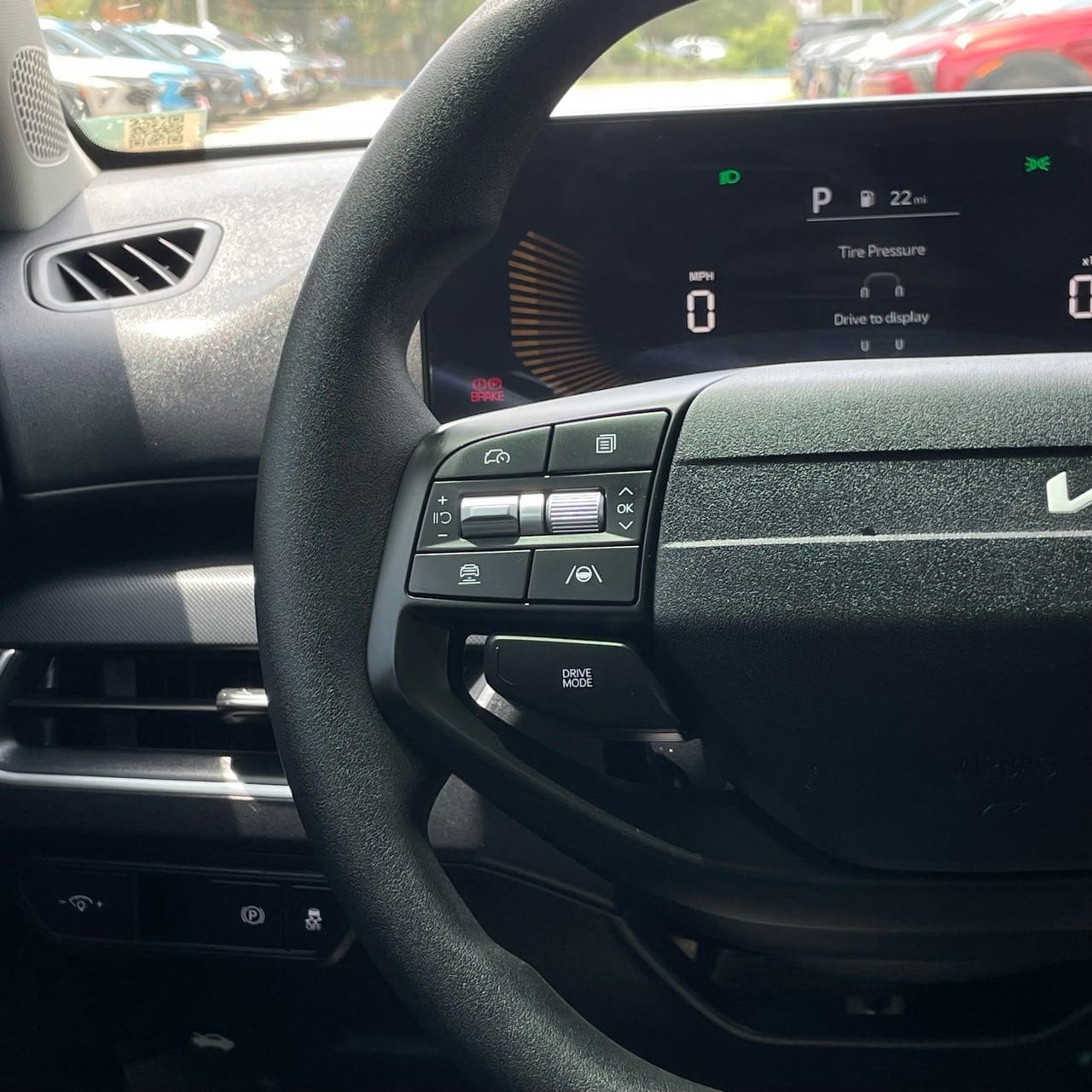 2025 Kia K4 LXS - Photo 13