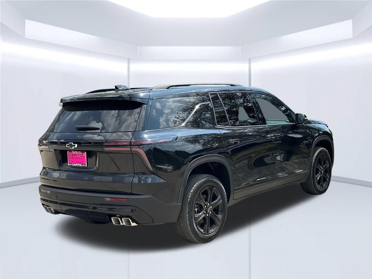 2027 Chevrolet Traverse LT SUV, photo 5