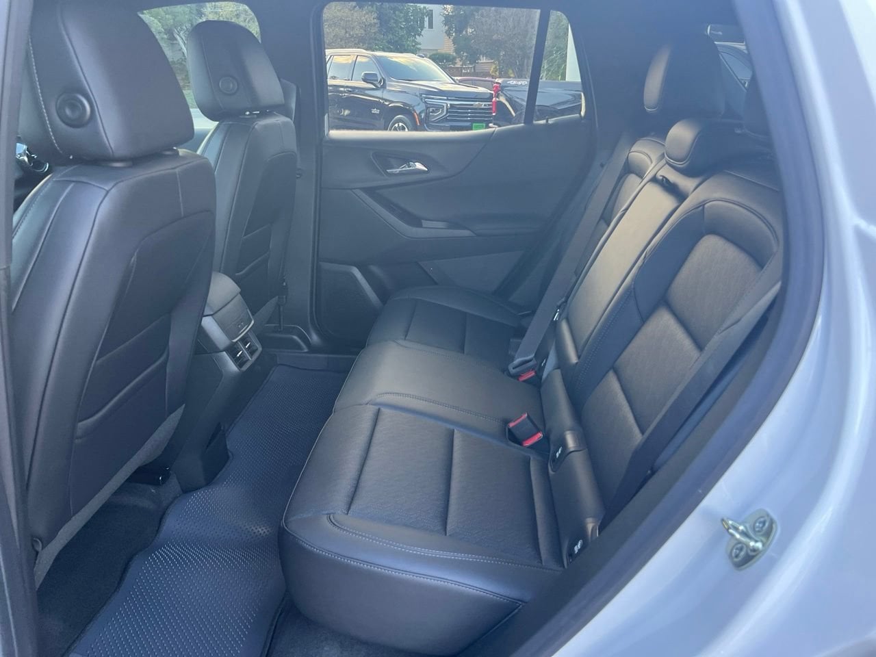 2027 Chevrolet Equinox LT SUV, photo 24
