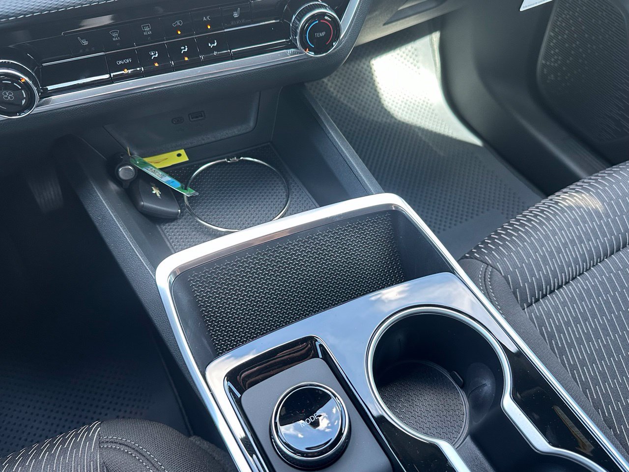 2027 Chevrolet Equinox LT SUV, photo 22