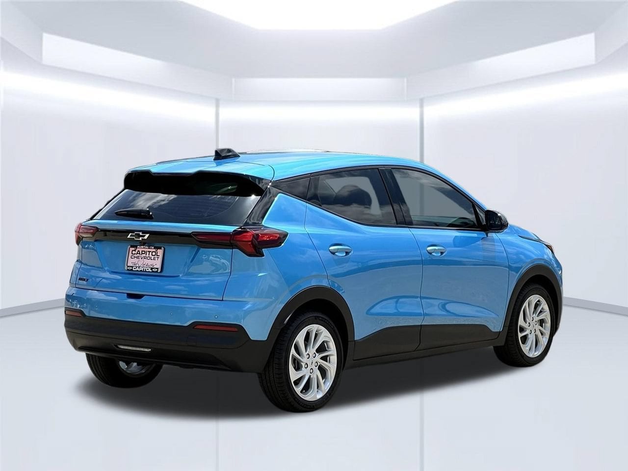 2027 Chevrolet Bolt LT - Photo 8