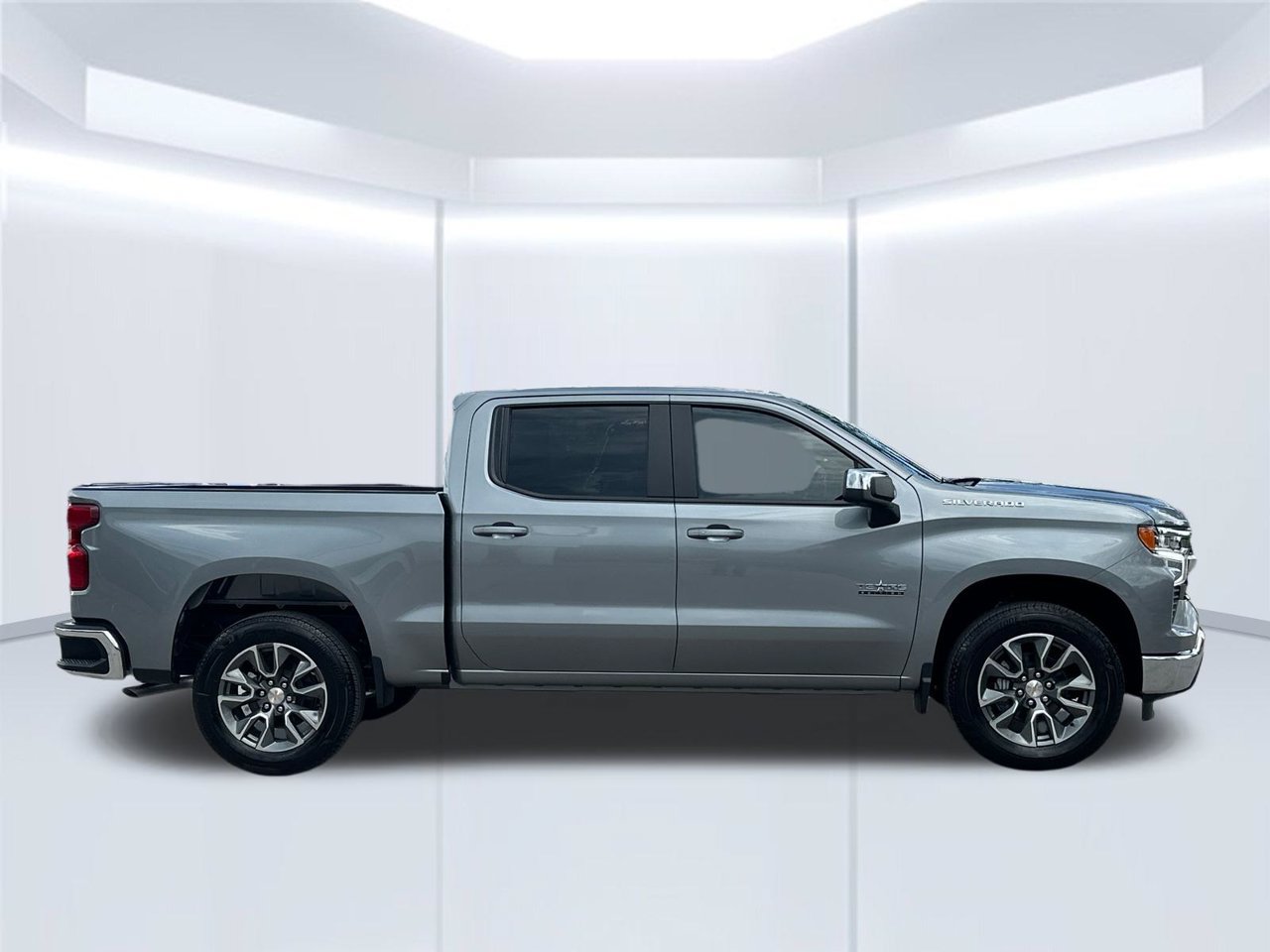 2026 Chevrolet Silverado 1500 LT - Photo 6