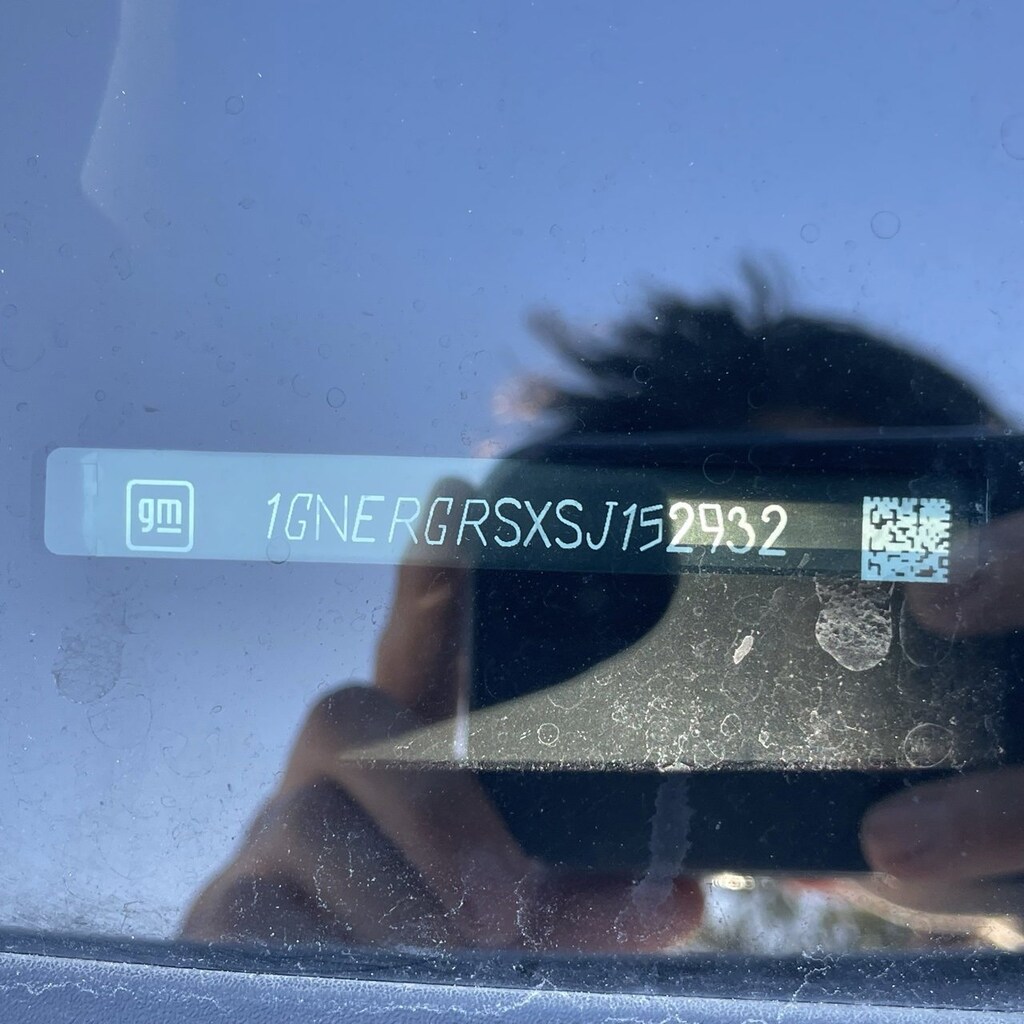 Used 2025 Chevrolet Traverse LT SUV