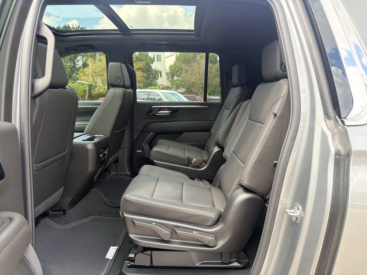 2026 Chevrolet Suburban LT SUV, photo 26