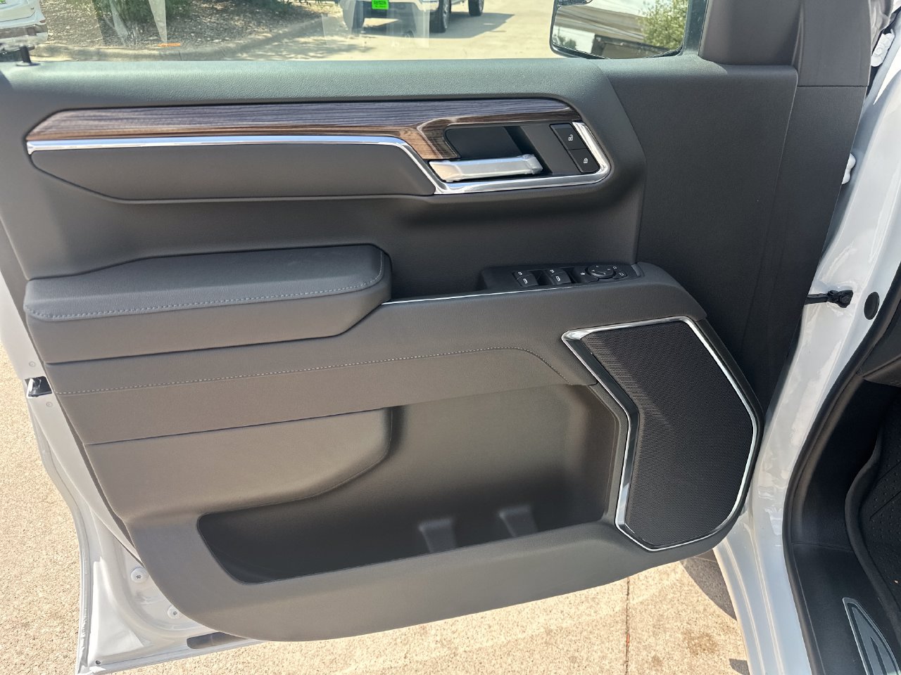 2026 Chevrolet Silverado 1500 LT - Photo 10