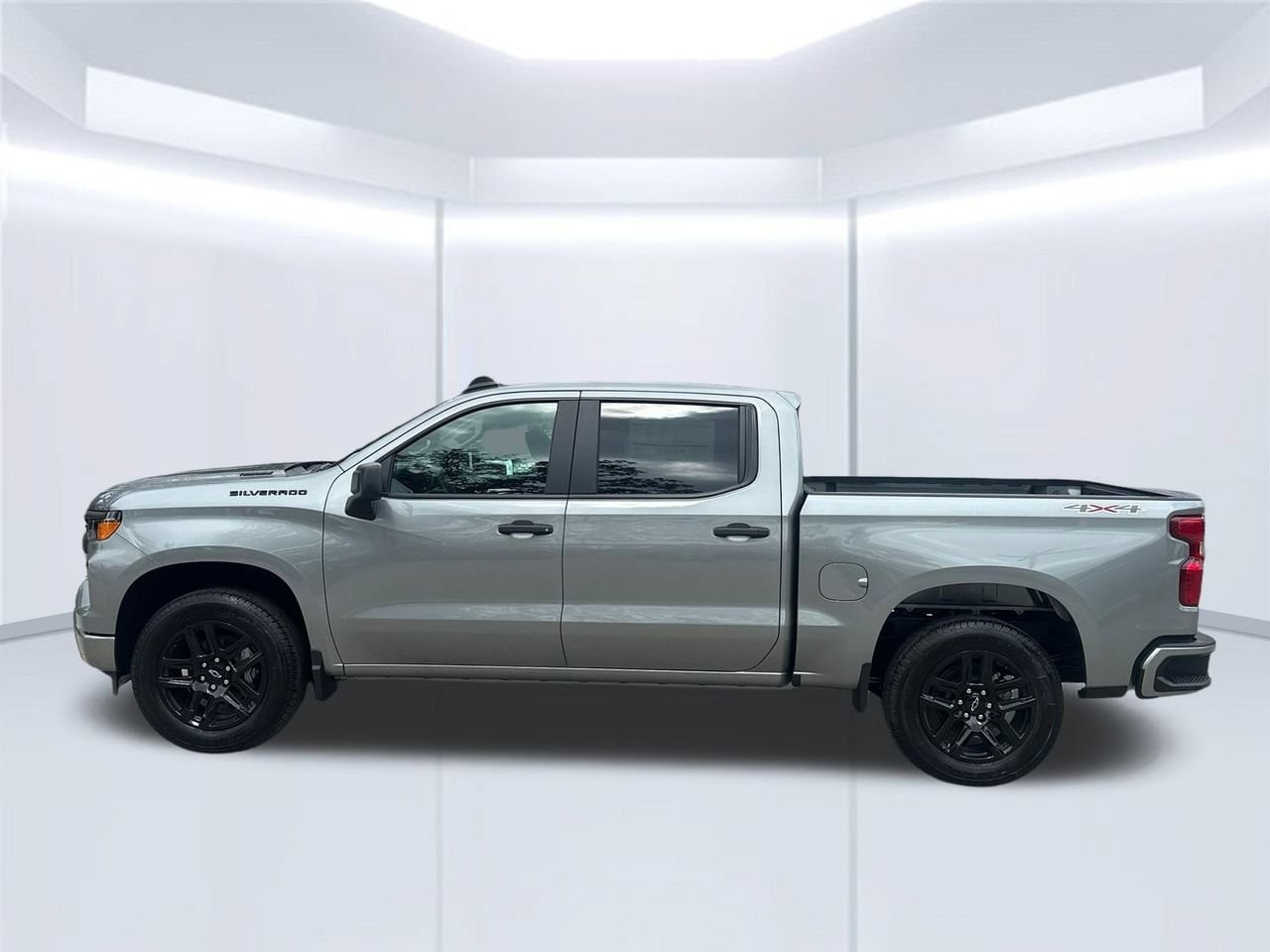 2026 Chevrolet Silverado 1500 Custom, photo 2