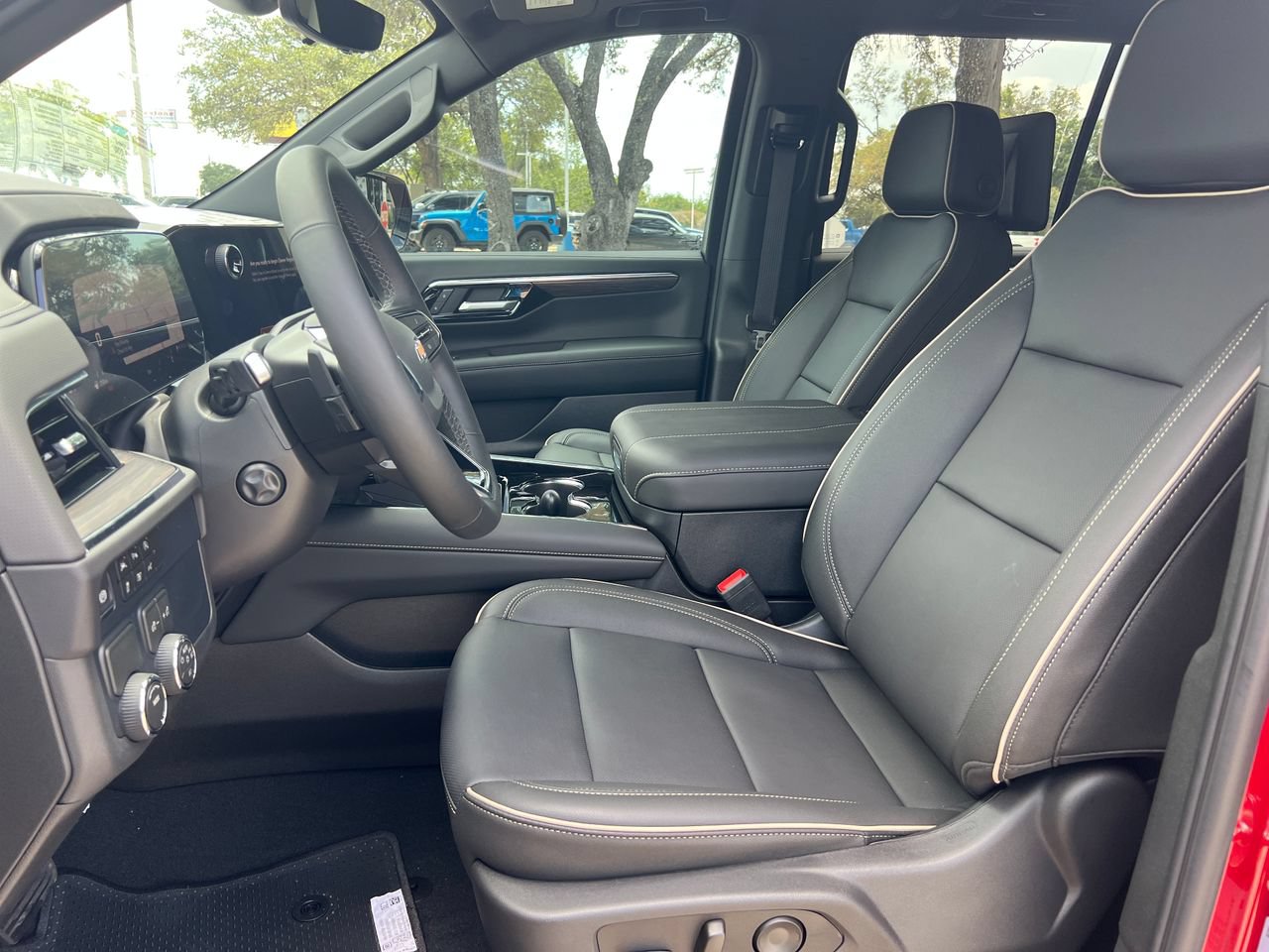 2026 Chevrolet Tahoe Premier - Photo 10