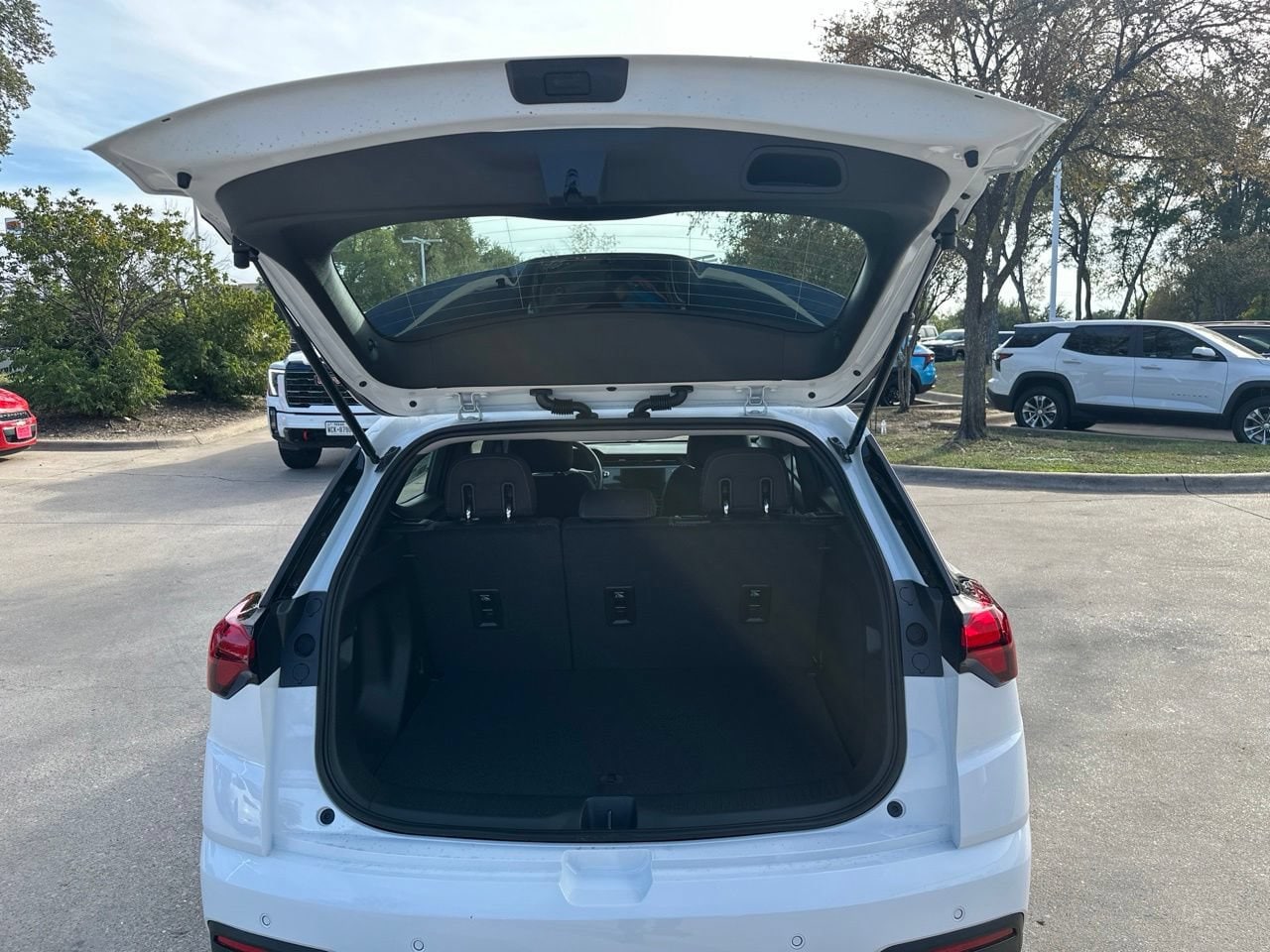 2027 Chevrolet Bolt LT, photo 29