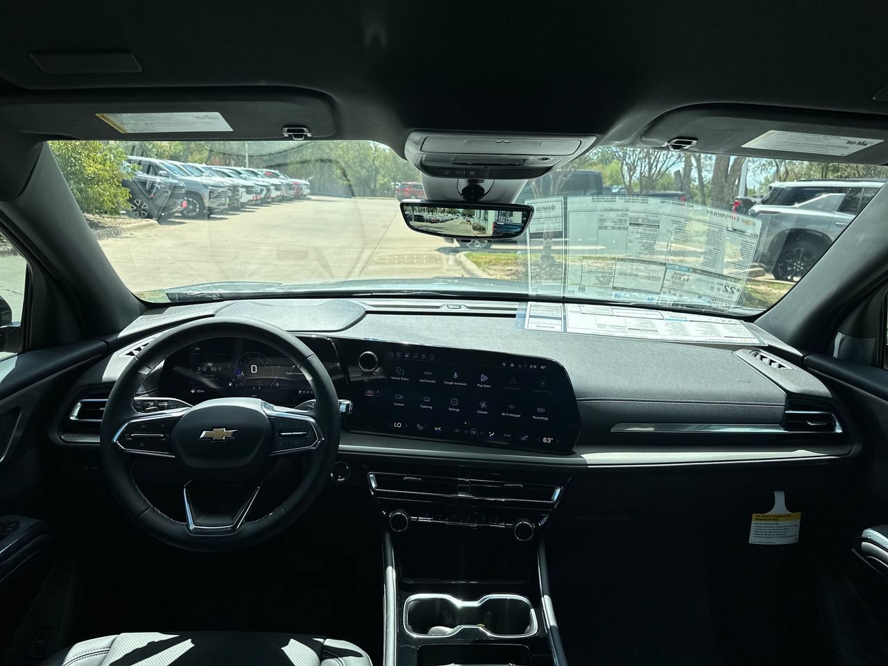 2027 Chevrolet Traverse LT, photo 13