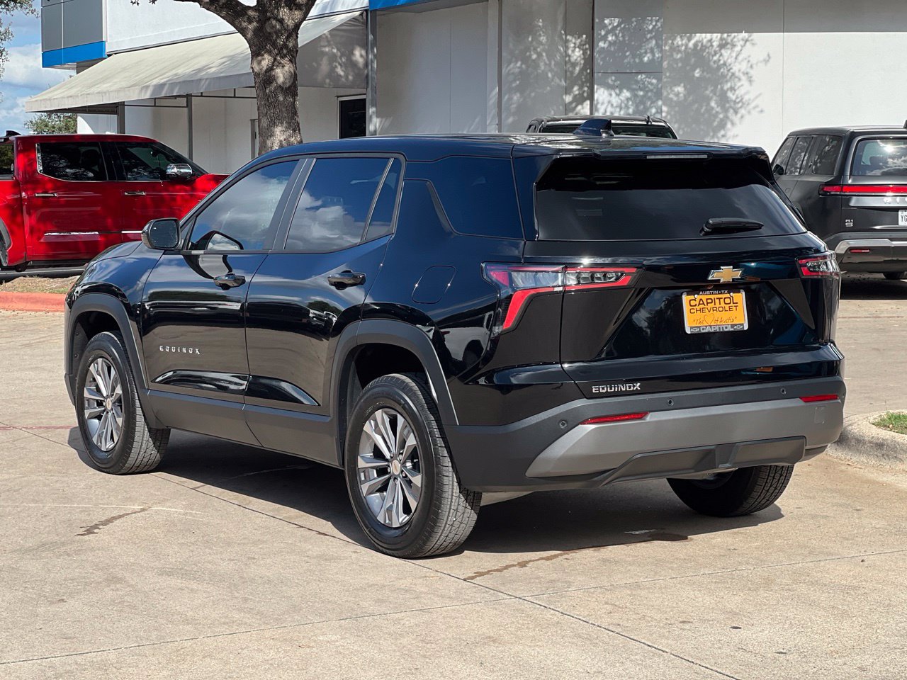 2027 Chevrolet Equinox LT SUV, photo 4