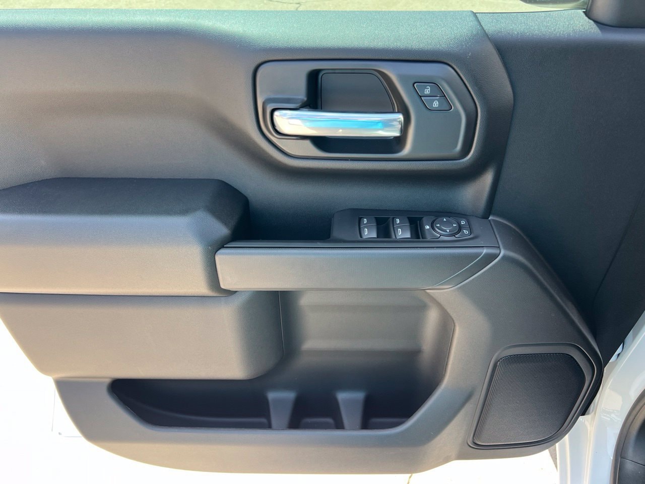 2026 Chevrolet Silverado 1500 Custom - Photo 11