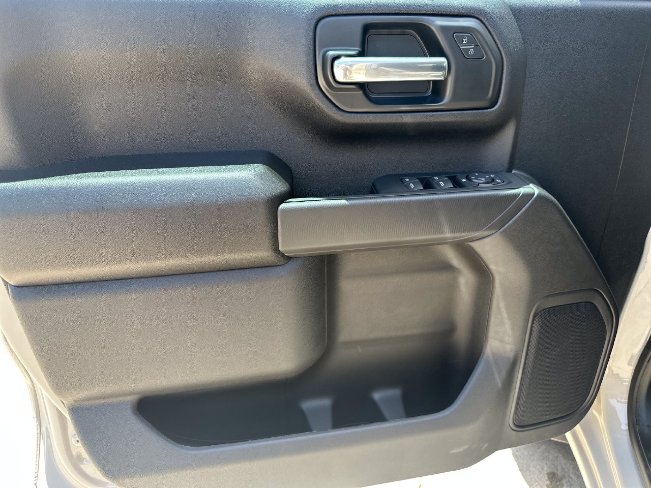 2026 Chevrolet Silverado 1500 Custom Trail Boss - Photo 10