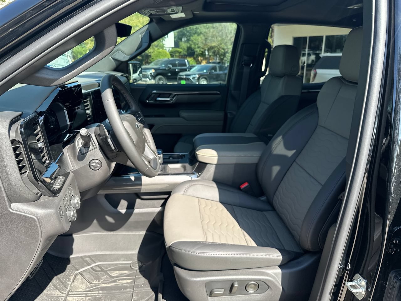2026 Chevrolet Silverado 1500 ZR2 Truck, photo 10